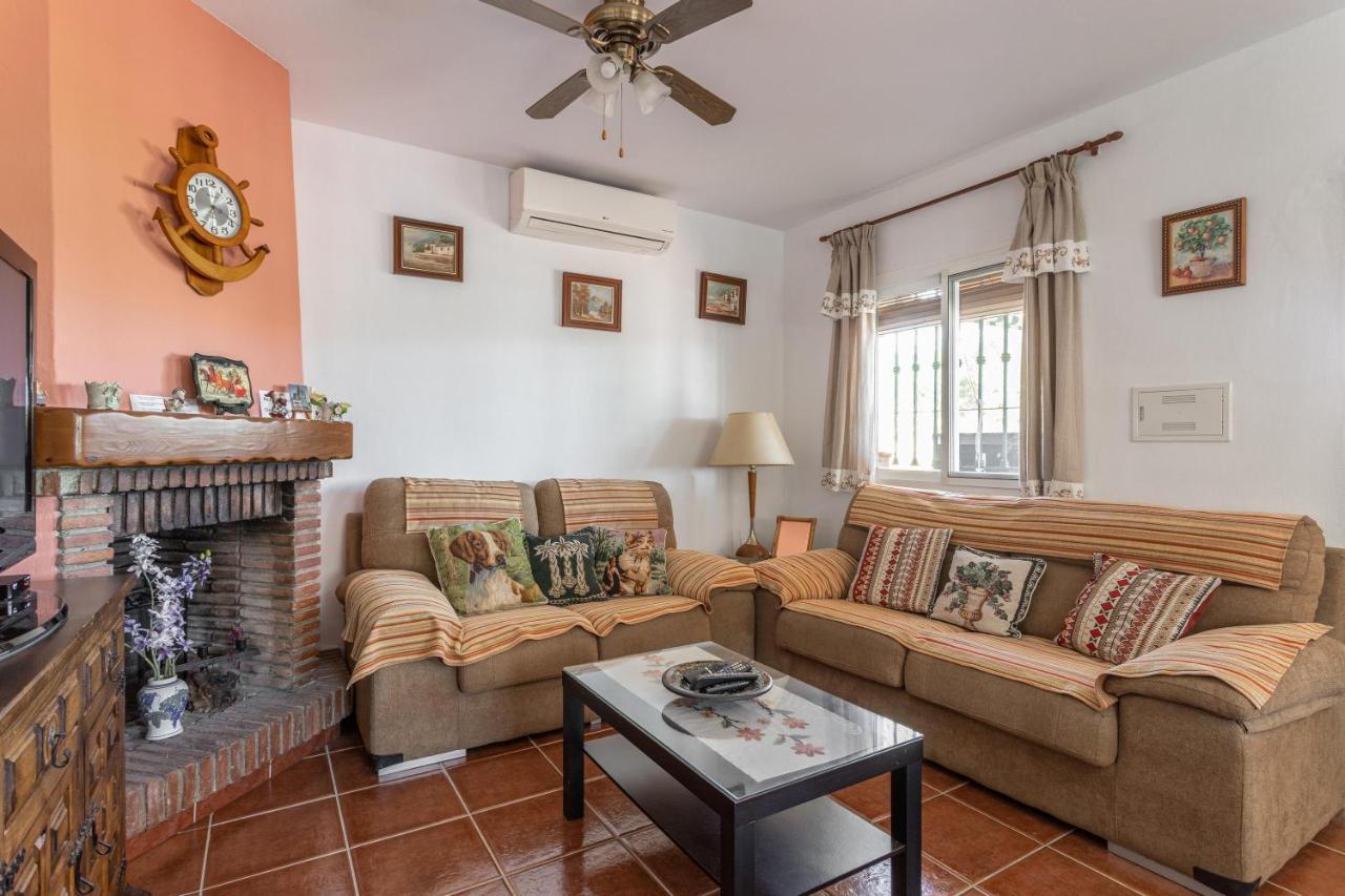 Casita Puente Viejo Villa เนร์คา ภายนอก รูปภาพ
